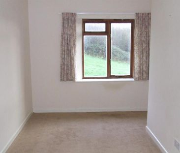 2 bedroom barn conversion to rent - Photo 2