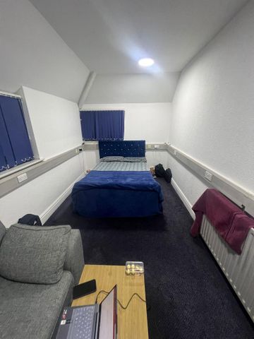 8 bedroom house share to rent - Photo 2