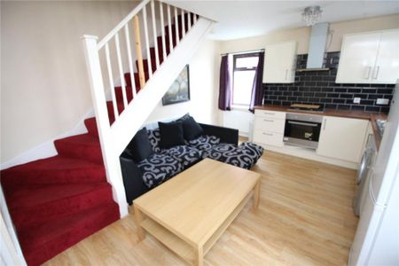 1 bedroom semi-detached house to rent - Photo 3