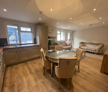 1 Bed Bungalow, Park Road, NW4 - Photo 1