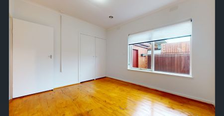 Well Sized Front Facing Villa! - Photo 5