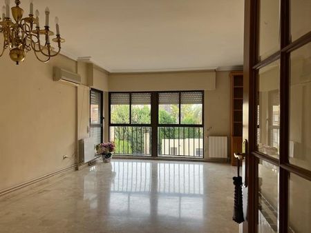 Alquiler de piso en el centro junto a la Universidad de Murcia . - Foto 3