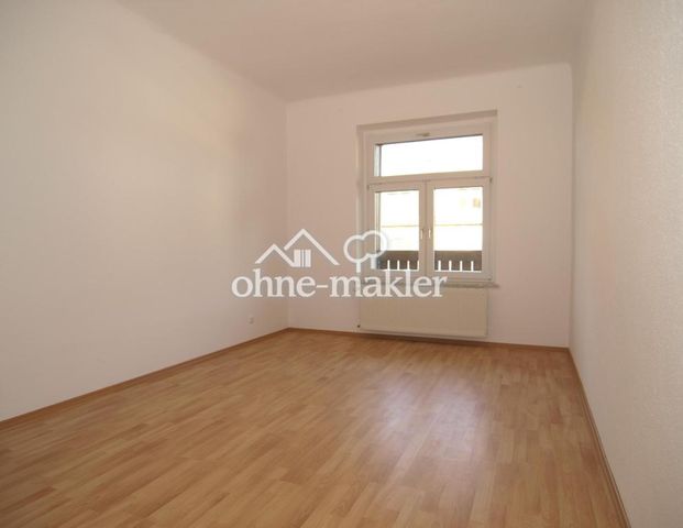 3-Raum WE, super Lage 1 OG, Tageslichtbad, großer Balkon, Küche mit 2 Fenster, - Foto 1