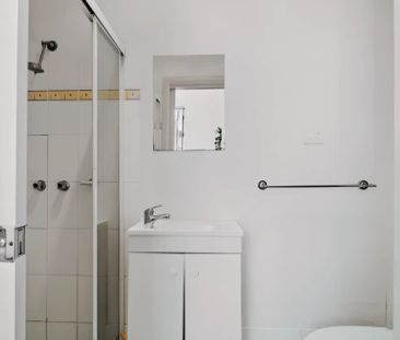 18 Mary Ann, Sydney - Photo 1