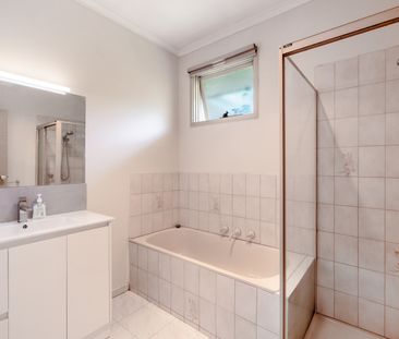 631 Nepean Highway, Brighton East VIC 3187 - House For Rent | Domain - Photo 2