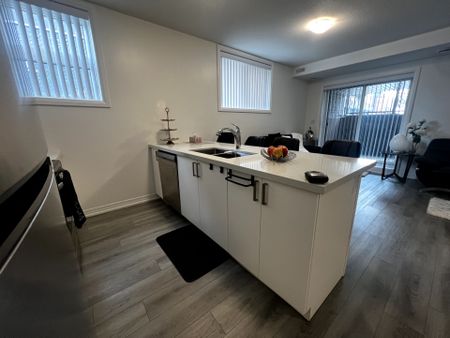 For Lease - 6705 Cropp Street Unit# 66, Niagara Falls, Ontario - Photo 2