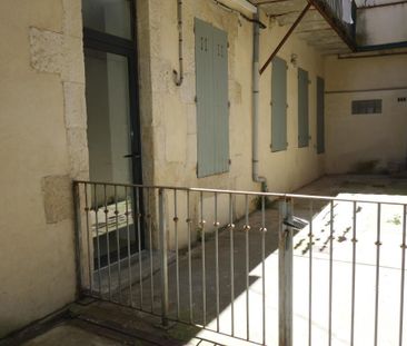Location Appartement 3 pièces 60m² NIMES 30000 - Photo 4