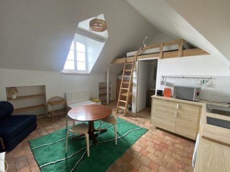 STUDIO MEUBLE RENOVE HYPER CENTRE Nantes (44000) - Photo 4