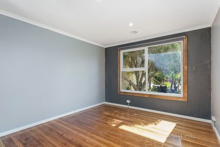 32 Whittaker Avenue, Laverton - Photo 3