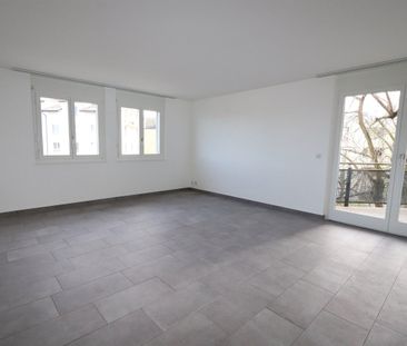 Lumineux appartement de 3,5 pièces avec balcon à Domdidier - Foto 2