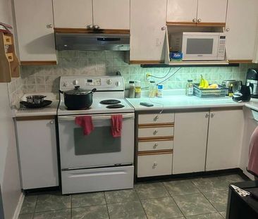 For Lease - 61 Markbrook Lane Unit# 910, Toronto, Ontario - Photo 3