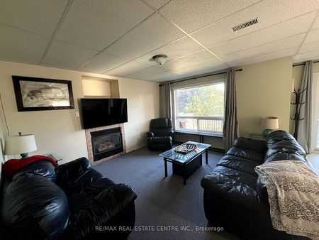 For Lease - 22 Lawton Court, Orangeville, Ontario - Photo 2