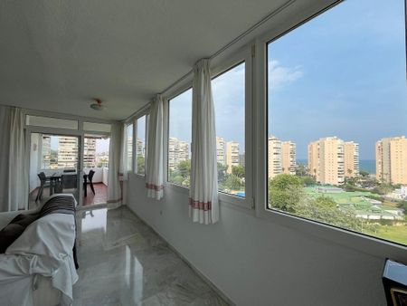 3 room luxury Apartment for rent in Torremolinos, Andalusia - Photo 5