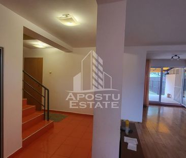 Închiriere casă 5 camere Șoseaua Progresului - Jumbo L... - Photo 1
