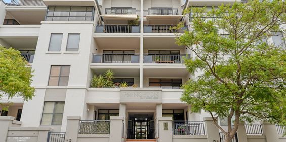 Spacious apartment in prime location! - Photo 3