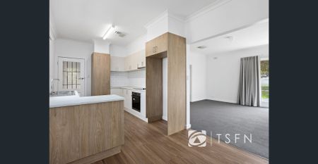 Great location in popular Flora Hill - Photo 3