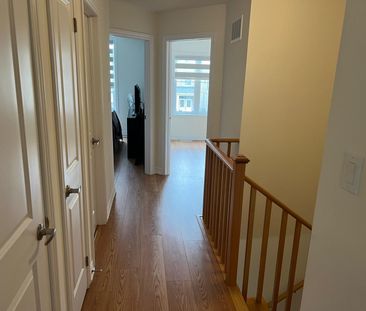 For Lease - 31 Tamworth Terrace, Barrie, Ontario - Photo 3