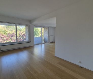 FOREST - FACE AU PARC - Photo 3