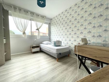 Location Appartement 5 pièces 112m² BREST 29200 - Photo 4