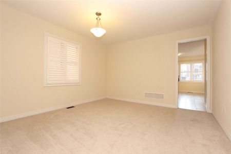 For Lease - 42 Barchard Street, Clarington, Ontario - Photo 4