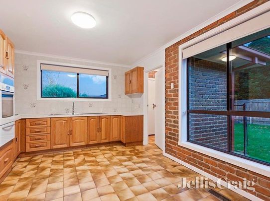 3/15 Lambourn Road, Watsonia - Photo 1