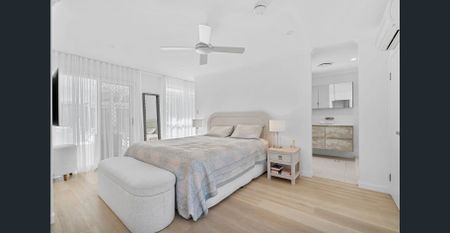 Simply Stunning - Single level living in peaceful Sunrise Beach - Rare Find! - Unfurnished, Heated Inground Pool - Photo 4