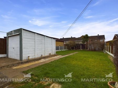 2 bedroom semi-detached bungalow to rent - Photo 2