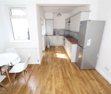 4 Brenda Street, Belfast, BT5 5GQ - Photo 4