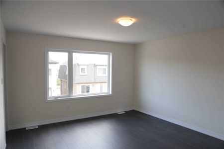 For Lease - 222 Harold Dent Trail, Oakville, Ontario - Photo 3
