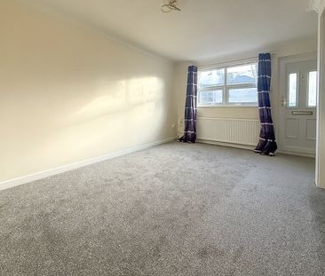 2 bedroom mid terraced house to rent, - Photo 4