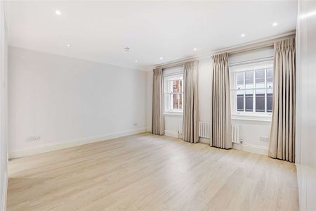 Recently refurbished two bedroom apartment - Photo 3