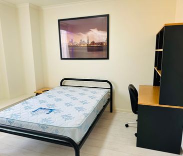 Two-bedroom Fully Furnished City central - Photo 4