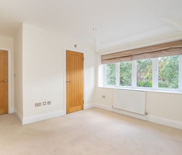 Longdown Lane North, Epsom, KT17 - Photo 4