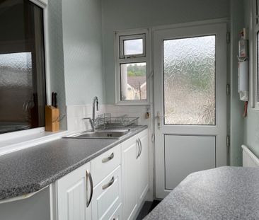 Evelyn Rd, Neath, SA10 - Photo 6