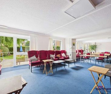 The Avenue, Eastbourne, BN21 - Photo 3