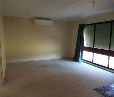 5 Julie Court, Corio - Photo 4