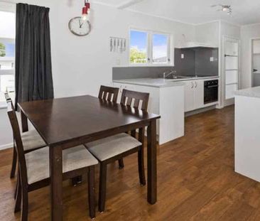 Neat & tidy home - Photo 4