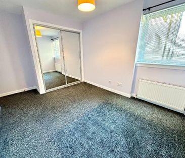 3 bedroom flat to rent - Photo 4