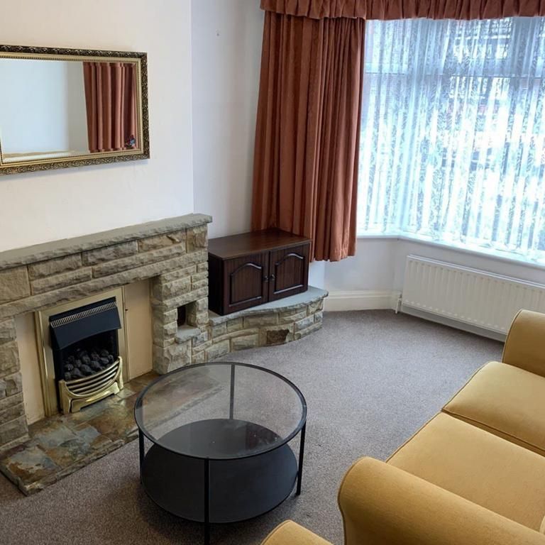 3 bedroom terraced house to rent - Photo 1
