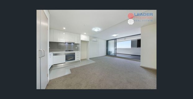 North facing One bed in the heart of Burwood - Photo 1