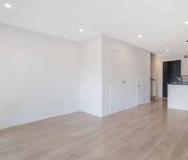 Modern 2-Bedroom + Study Terrace Home in Swanson - Photo 3