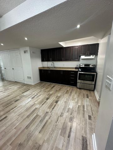 For Lease - 1106 Haig Boulevard, Mississauga, Ontario - Photo 2