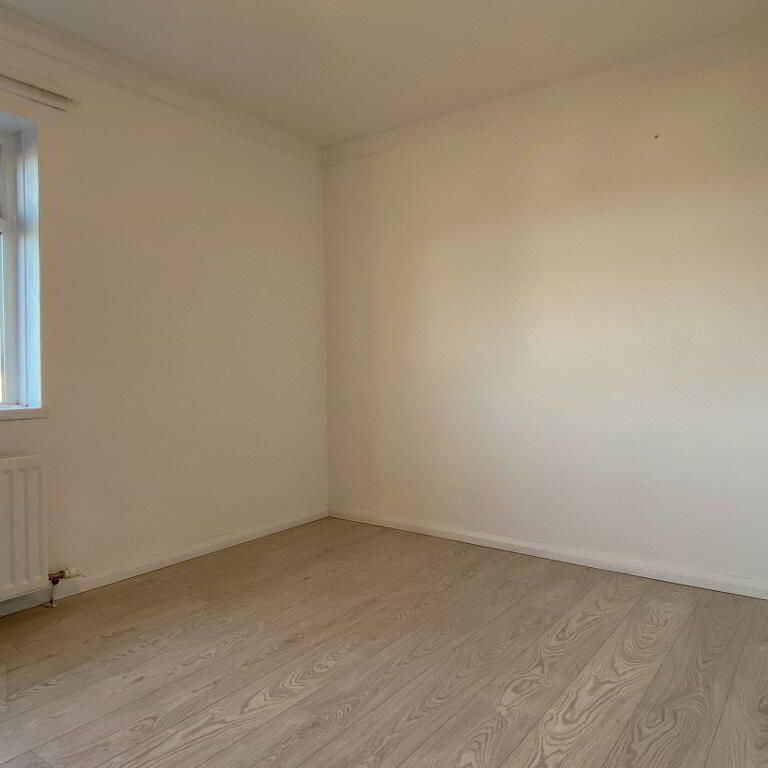 5 The Grove, Holywood, BT18 9PJ - Photo 1