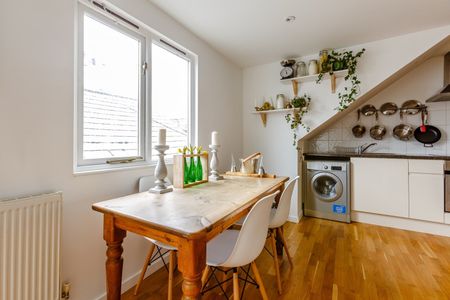 2 Bed Flat, Palace Road, SW2 - Photo 5