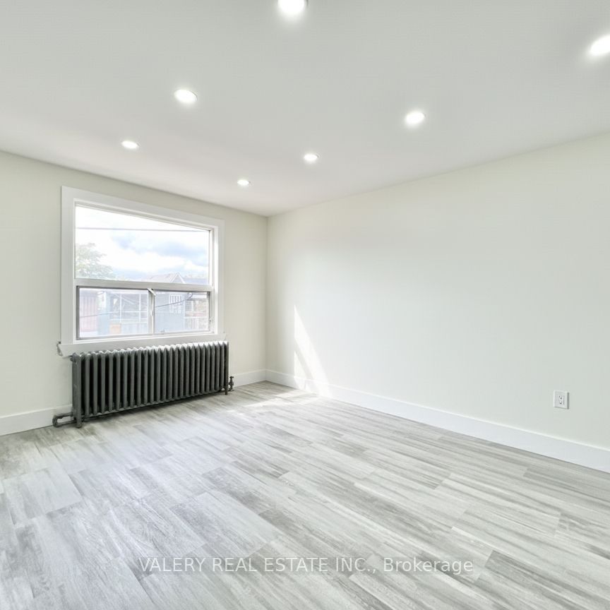 15 Stavebank Road N #6 - Photo 1