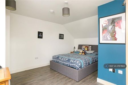 1 bedroom flat to rent - Photo 4