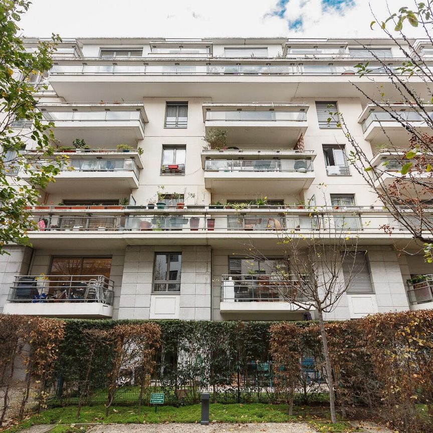 location Appartement T6 DE 140.9m² À PARIS - Photo 1