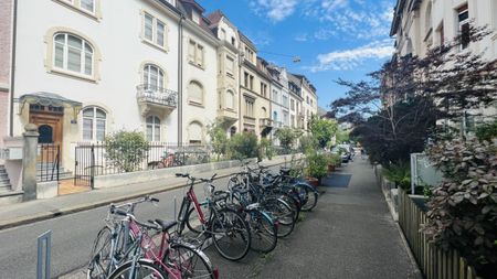 Charmante 3.5-Zimmer Altbau-Dachwohnung in bester Wohnlage. - Photo 5