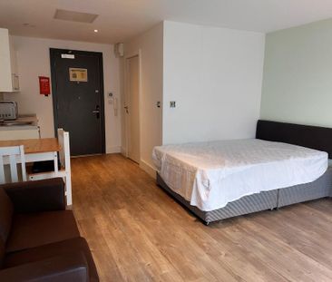 Studio to rent - Photo 4