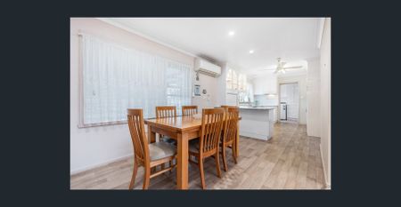 Comfortable Home Awaits - Photo 3